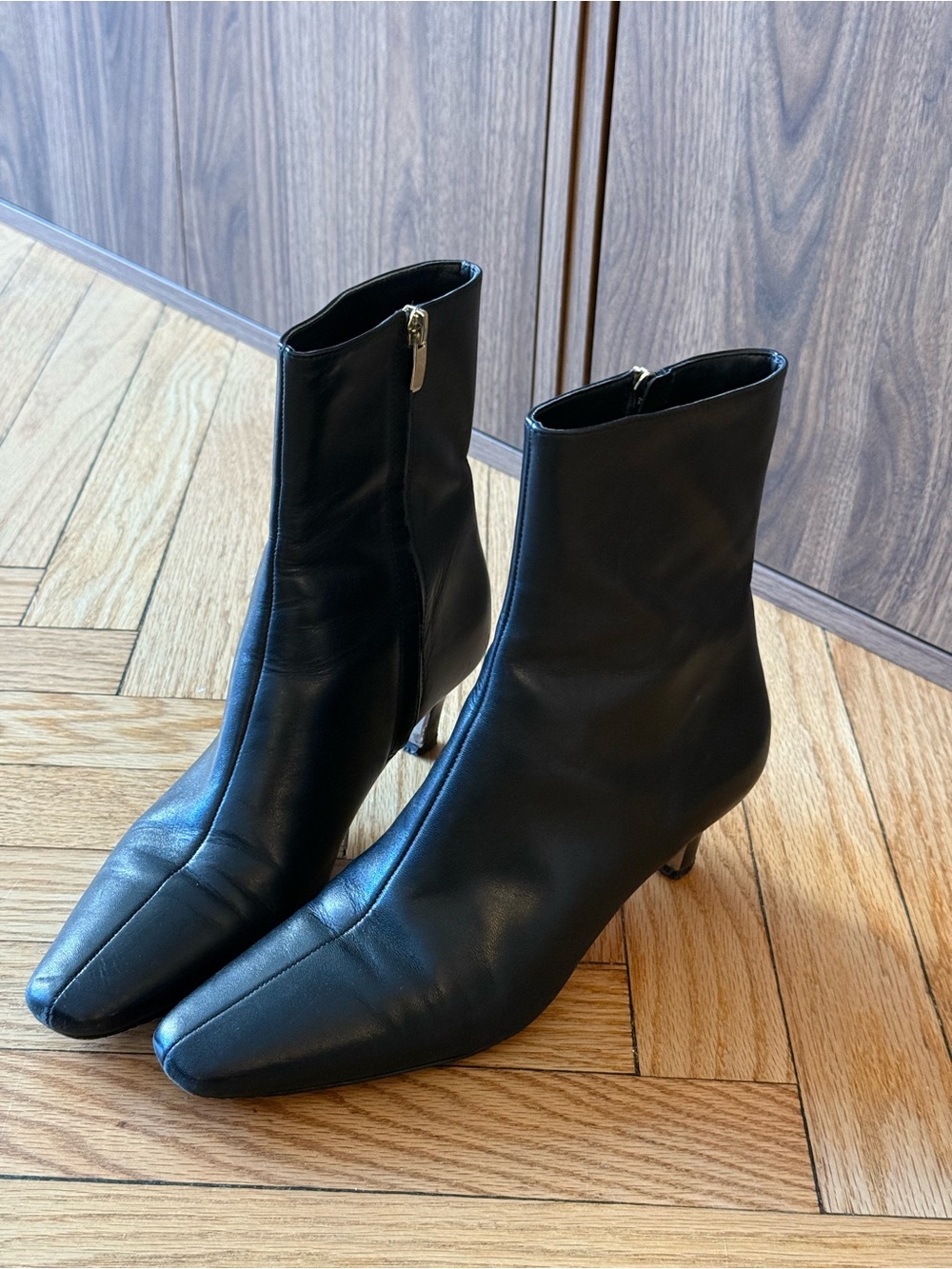 Ann Taylor Black Leather Mid-Heel Ankle Boots